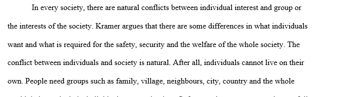 The conflict or tension between the indivídual and the larger society